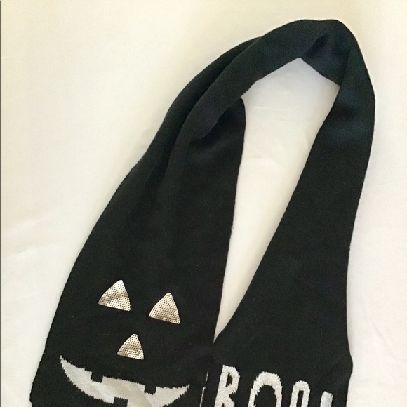 New Halloween Festive Warm Scarf! - Picture 7 of 7